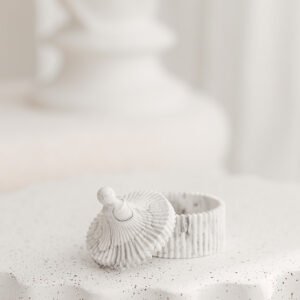 Indelis su dangteliu „Baltas marmuras“