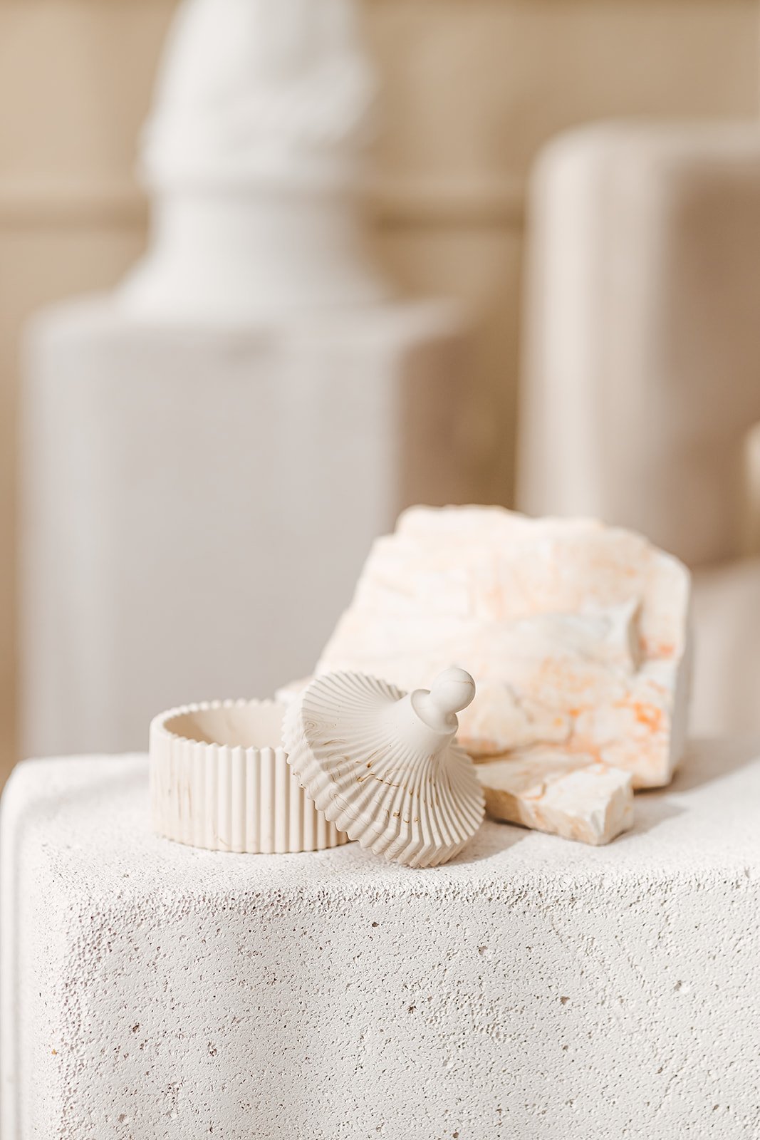 Indelis su dangteliu „Smėlinis marmuras“