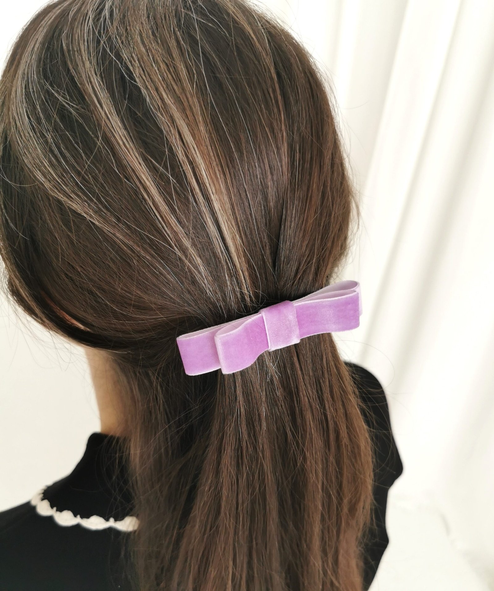 Alyvinis aksominis plaukų segtukas kaspinėlis