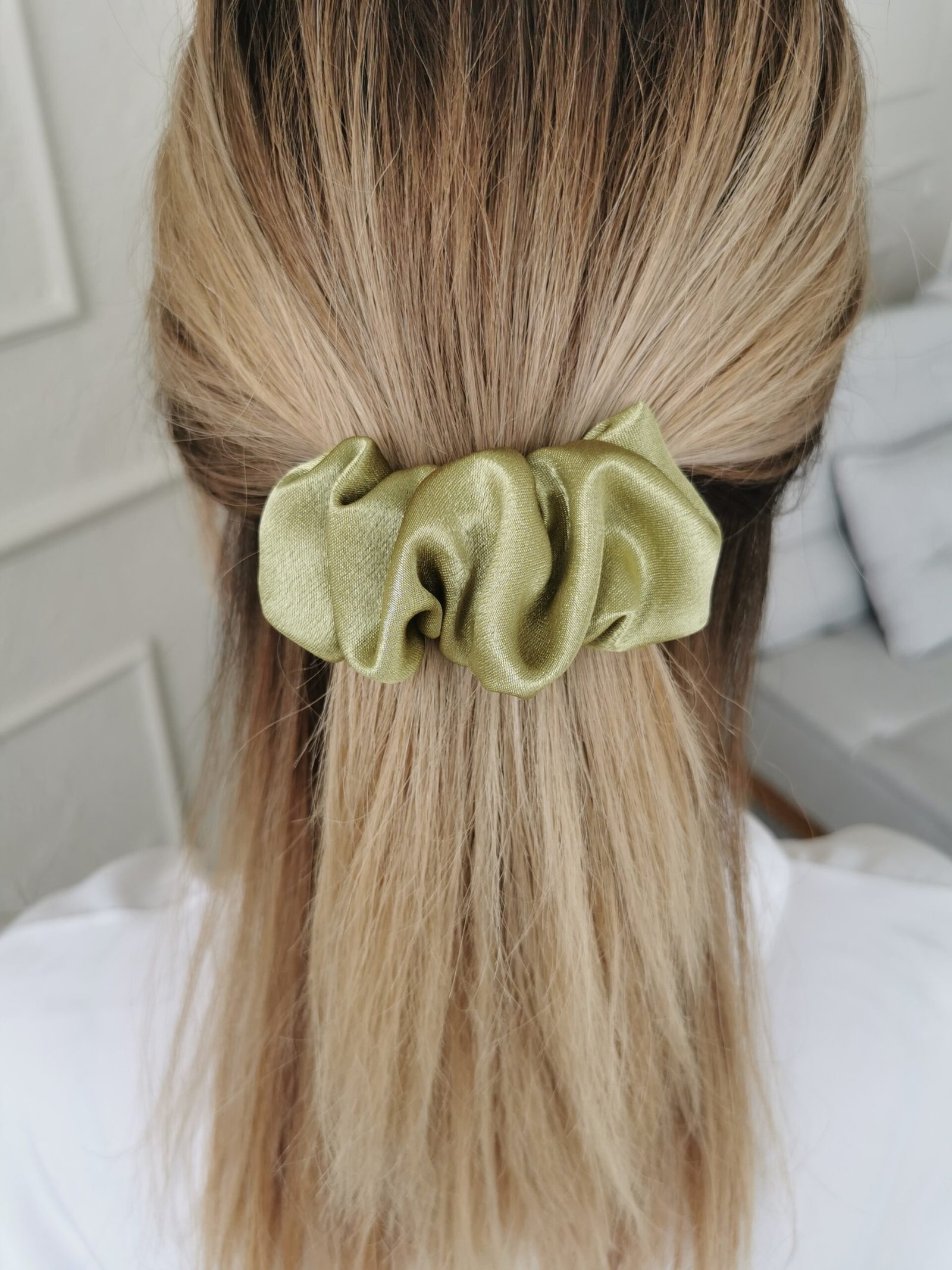 Pistacijų spalvos segtukas