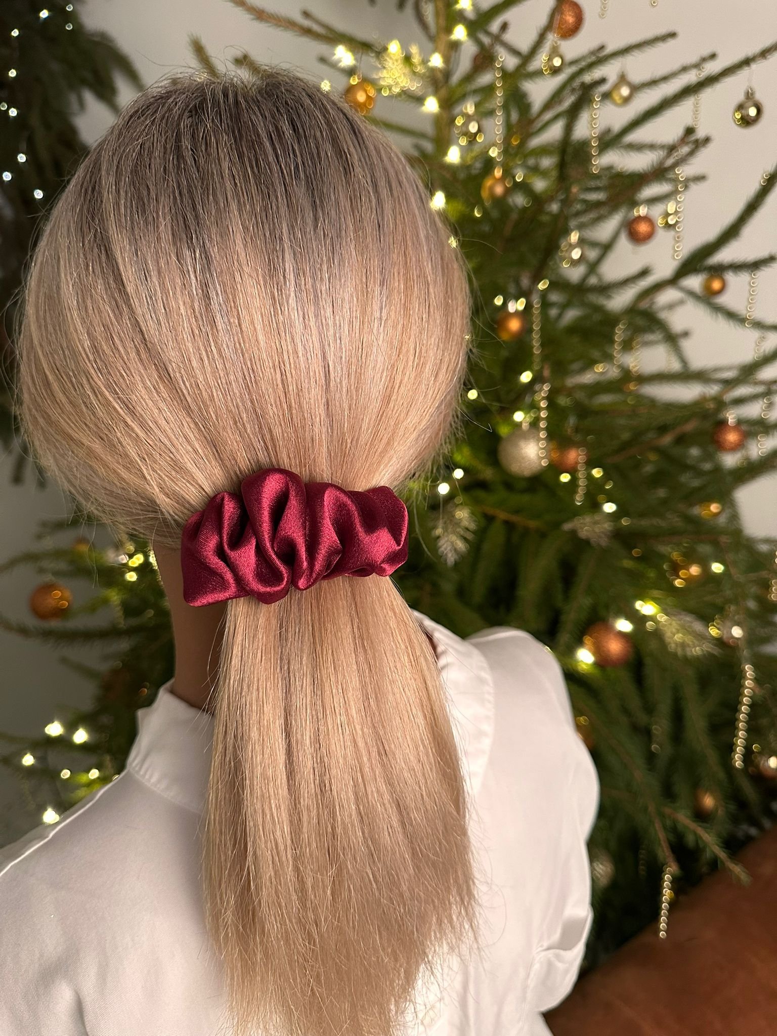 Bordo žvilgantis plaukų segtukas bangelė - kruasanas